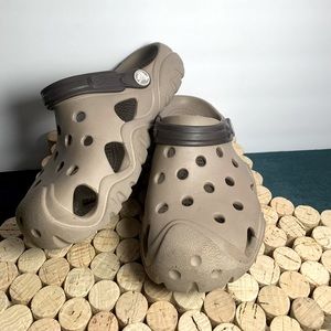 Crocs Sz J 2 little Kiddo Tan GUC